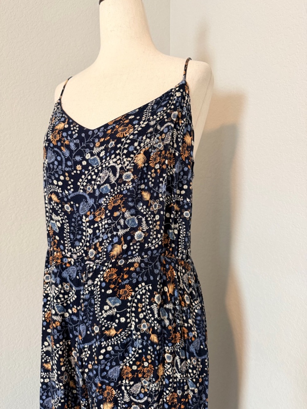 Roan + Ryan Elaine Navy Floral Wide Leg Jumpsuit - Size Large - Picture 3 of 10